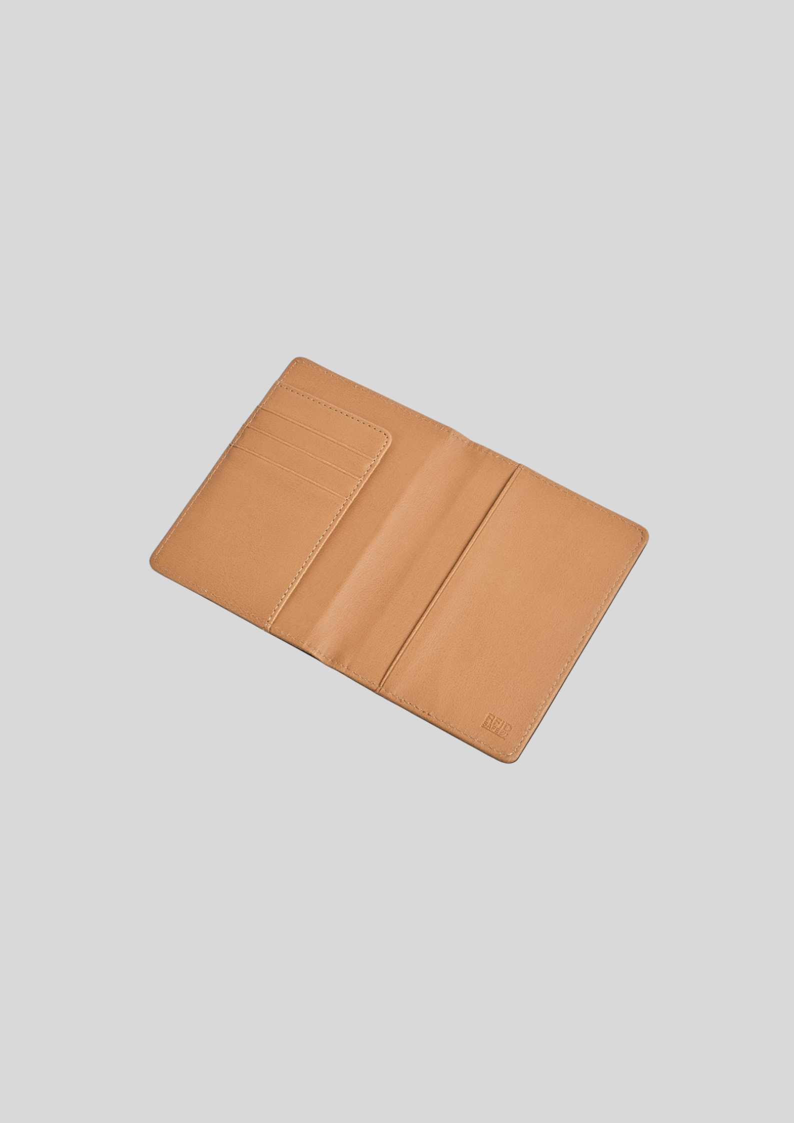 Okiyo Bouken Cork Passport Holder - Image 2
