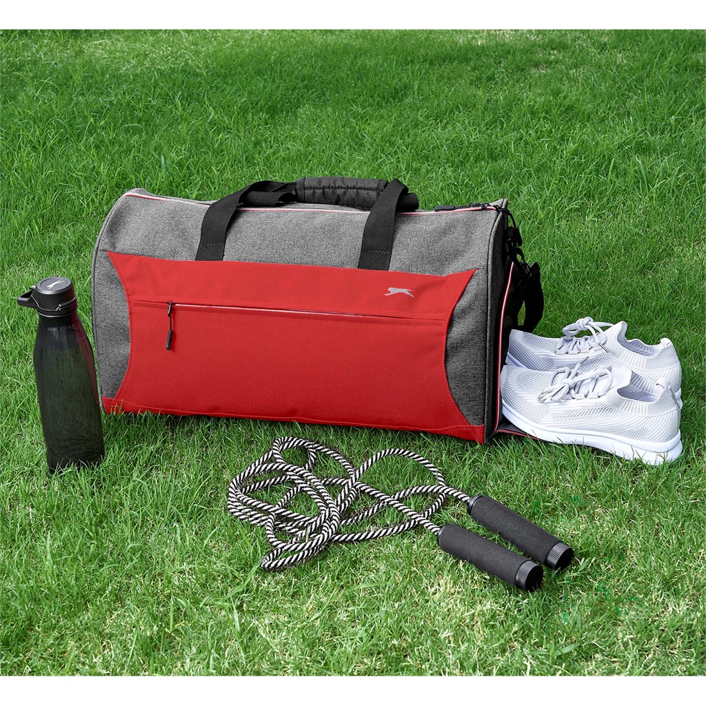 Slazenger Wembley Sports Bag - Image 8