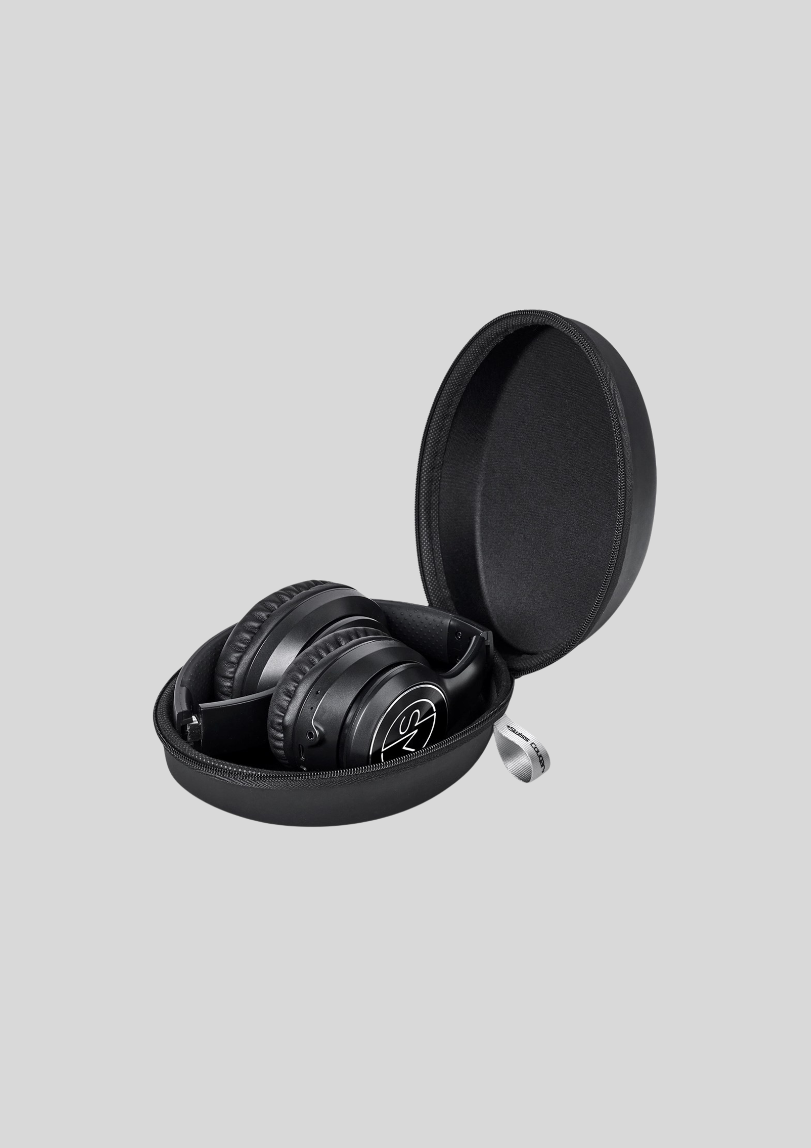 Swiss Cougar Stuttgart Active Noise-Cancelling Bluetooth Headphones - Image 4
